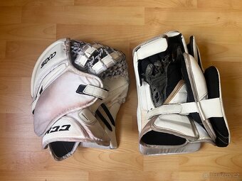 Set lapačka + vyrážečka CCM AXIS SR - 2