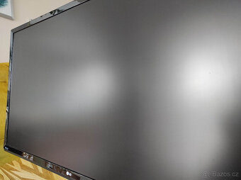 Monitor LG - 2