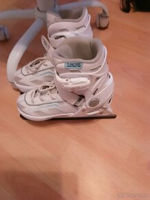 Dívčí zimní brusle - 2