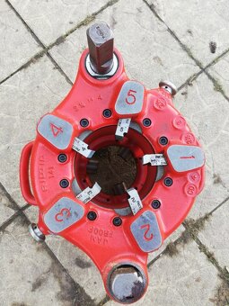 Závitořezná hlava - 2