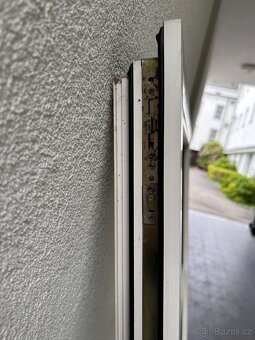 Okno plastové (bez rámu) - 1 kus - 2