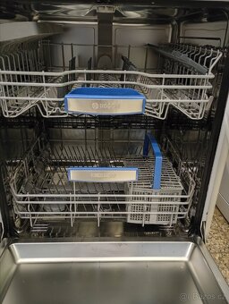 Myčka nádobí Bosch integrovaná 60 - 2