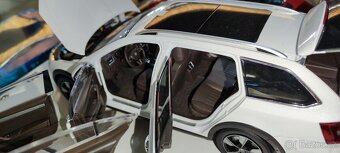 Škoda Octavia lll combi SCOUT 1:18 - 2