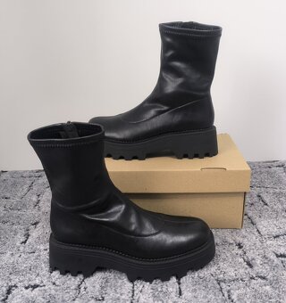 Nové dámské kotníkové boty na platformě - 2