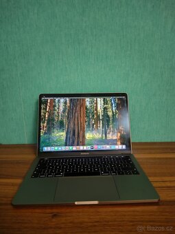 MacBook Pro 2018 | i5 • 8GB • 512GB - 2