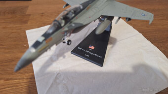 Kovový model letadla v měřítku 1:72 / 42 - 2