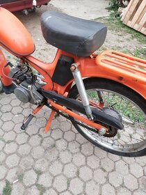 Moped komár - 2