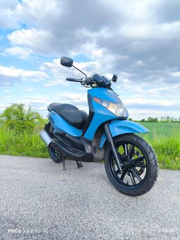 Piaggio Beverly 200 - 2