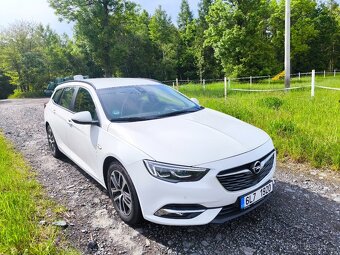 Opel Insignia Sports Tourer 1.6cdti 100kw rok 2020 - 2