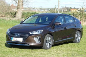 VÍKENDOVÁ SLEVA HYUNDAI Ioniq 1,6 Gdi PHEV Ultimate - 2