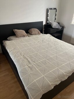 Postel IKEA MALM 160x200 cm se zvedacím úložným prostorem - 2