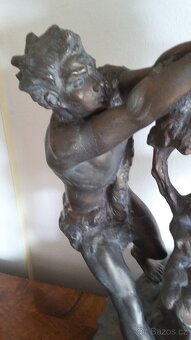 Stará figurální kovová secesní váza výška 58 cm - 2
