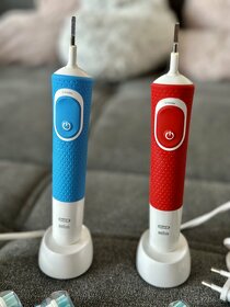 Dětský elektrický kartáček Braun Oral B - 2