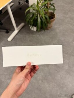 Prodám nové, zabalené Apple Watch Series 10 42mm rose gold - 2