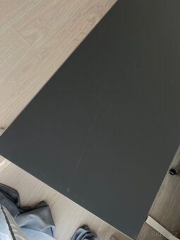 Stůl Ikea a příslušenství - 2