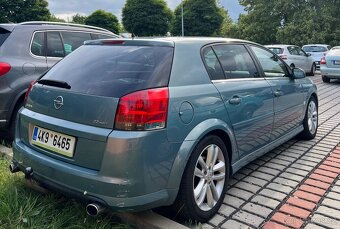 Opel Signum 2.2 Direct 16V 114kW - 2