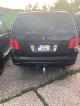 Lincoln Navigator - 2