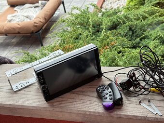 2DIN autoradio BT, USB, sd karta, kamera - 2