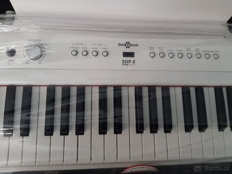 El. Piano SDP-2 by Gear4music + stojan, Sustain pedal, Sluch - 2