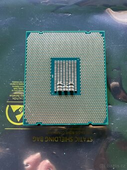 Intel Xeon E5-2620 v4 8C/16T - 2