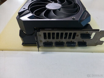 ASUS ROG STRIX GeForce RTX 3090 GAMING O24G - 2