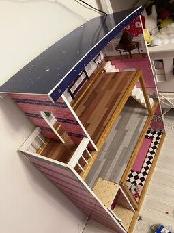 Domeček pro panenky - 2