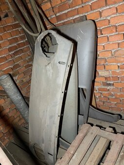 Plechařina + kola Škoda 100 - 2