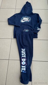 Detska souprava Nike vel.116-122 - 2