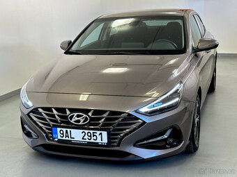 Hyundai i30 Fastback 1.5TGDI 118kw MHEV Family Smart RV.2022 - 2