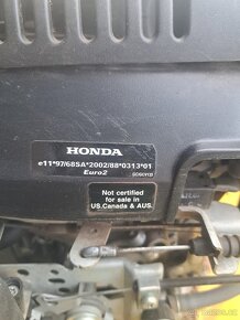 Sekačka HECHT s motorem HONDA GCV 135/model 4500 - 2