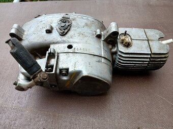 Jawa pionyr motor - 2