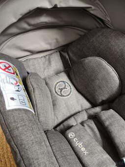 Cybex cloud Z i-fix PLUS + základna Base ONE - 2