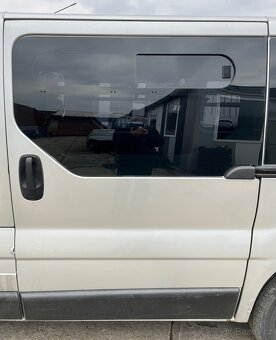 Renault Trafic NÁHRADNÍ DÍLY Převodovka dveře blatník - 2