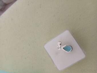 Krásný stříbrný přívěsek Topaz swiss blue - 2