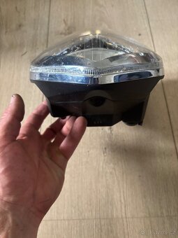 Svetlo na Yamaha Fz1N - 2