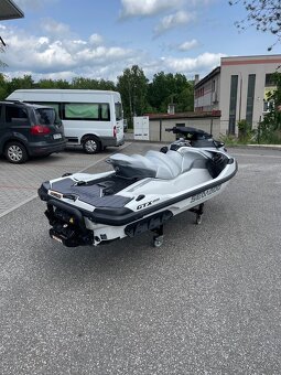 Sea Doo GTX LTD 3-up 325hp iDF Audio modrá nebo bílá barva - 2