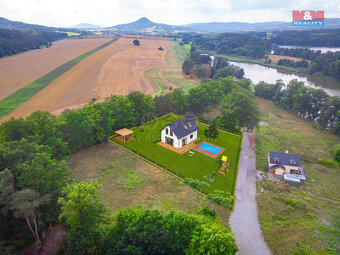 Prodej pozemku k bydlení, 1903 m², Holany - 2