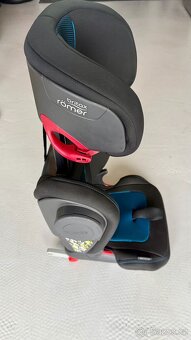 Britax Romer Kidfix III S Autosedačka 15-36 kg - 2