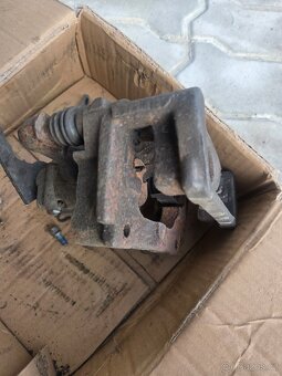 Třmen brzdový Ford Mondeo MK3 - 2