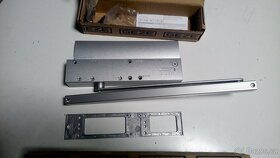 Dveřní zavírače GEZE TS 5000 nové - 2