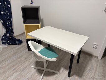 Dětský stůl do pokoje - 2