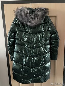 PRODÁM ZIMNÍ KRÁSNOU ZIMNI TEPLOU BUNDU ZELENE BARVY - 2