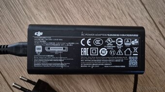 Prodám nabíječku na baterie DJI Mavic Air 1 - 2