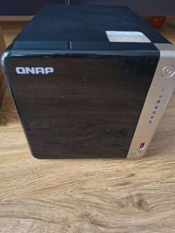 NAS QNAP TS-464 + 2 x 8 TB HDD - 2