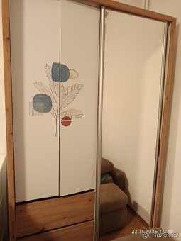 Prodám šatní skříň - 2