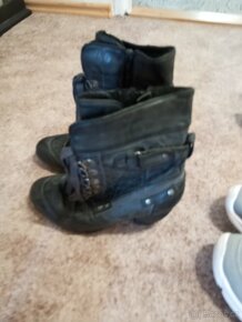 Dámské boty vel 38 a 39 - 2