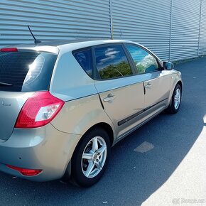 Kia ceed - hatchback - 2