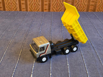 Prodám KADEN Tatra 815 vyklápěčka s krabicí - 2