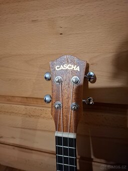 Ukulele. - 2
