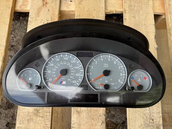 BMW E46 M3 Budiky/tachometr manual - 2